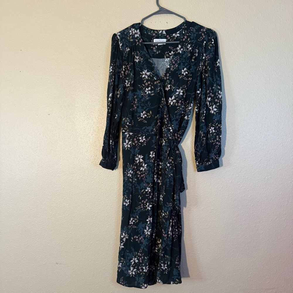 VELVET BY GRAHAM & SPENCER Nadia Floral Wrap Dress M
